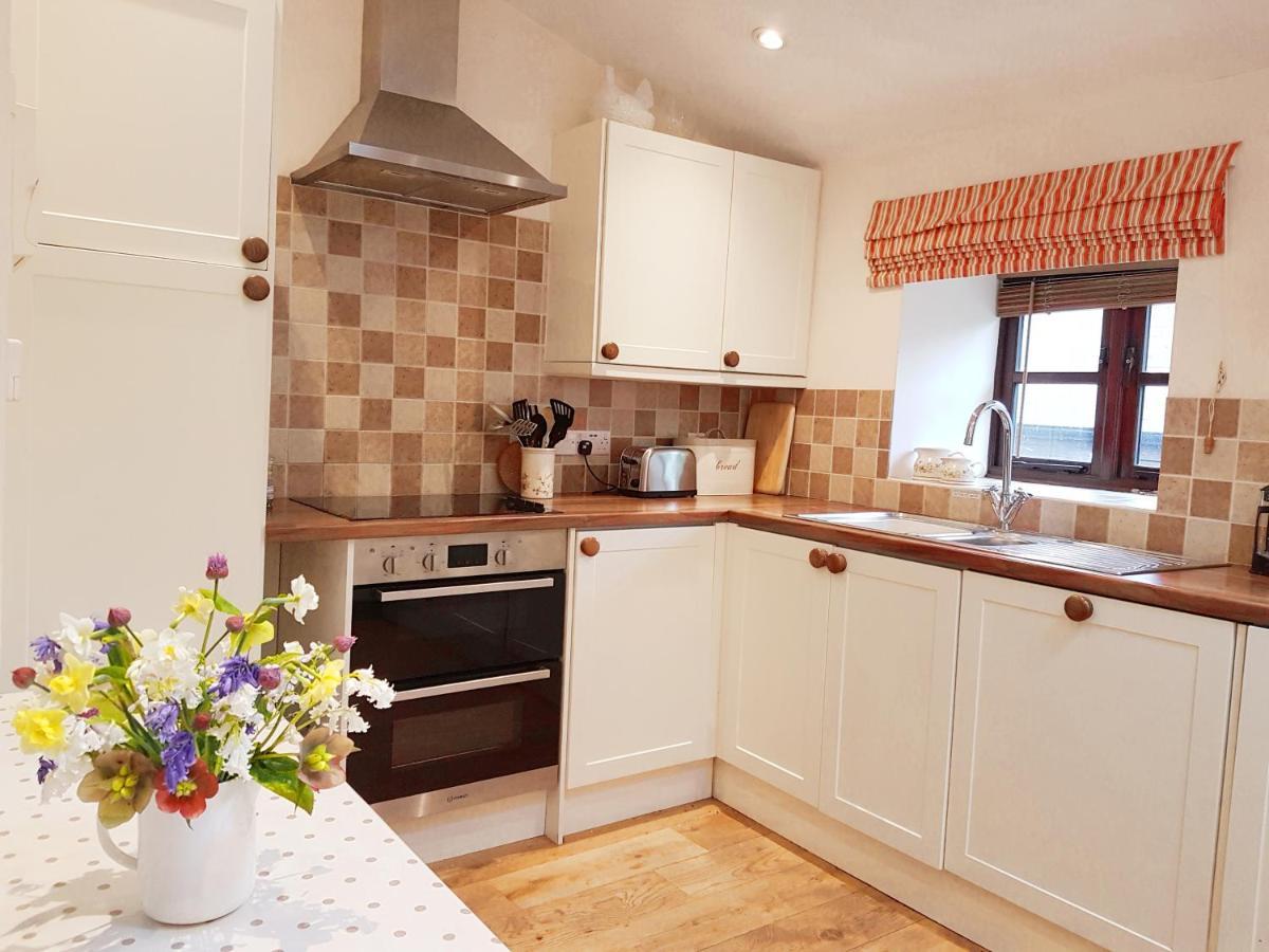 River Cottage@Cwm Mill - Riverside Family Holidays In The Black Mountains Херефорд Экстерьер фото